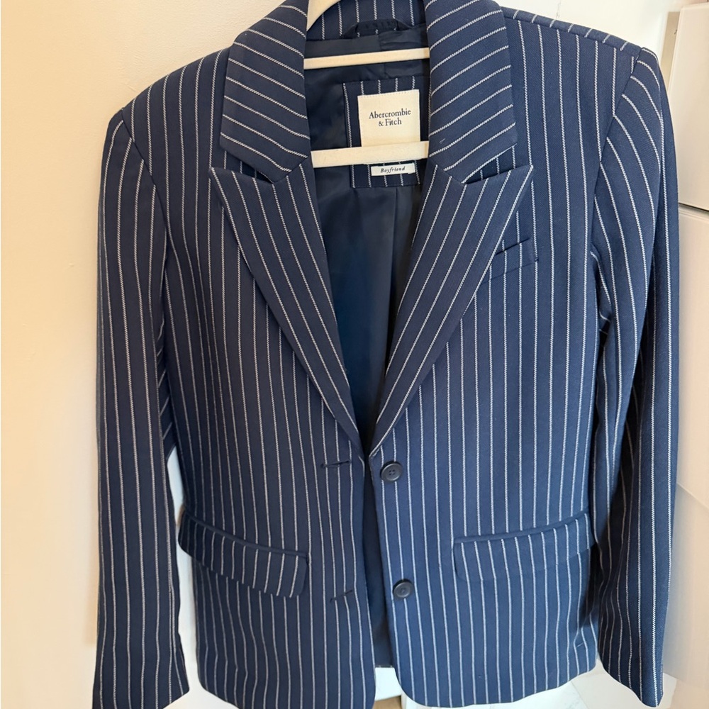 Abercrombie & Fitch Women's Blue Striped Blazer